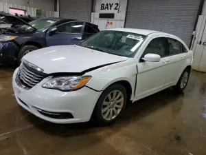 Chrysler 200 2.4L 4 2012