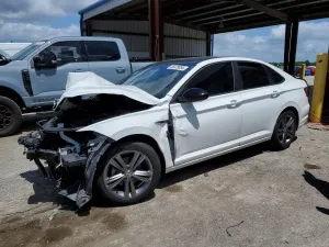 Volkswagen Jetta 1.4L 4 2020