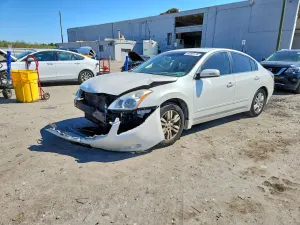 Nissan Altima 2.5L 4 2010