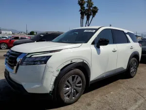 Nissan Pathfinder 3.5L 6 2025