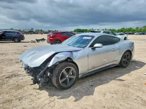 Ford Mustang 2.3L 4 2024
