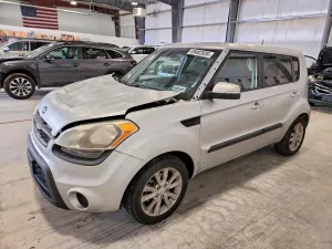 Kia Soul 2.0L 4 2013