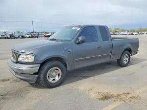 Ford F-150 4.6L 8 2003