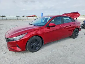 Hyundai Elantra 2.0L 4 2023