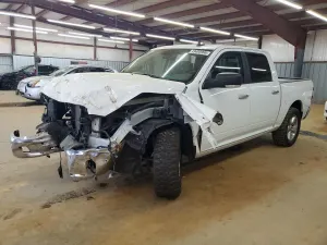 RAM 1500 5.7L 8 2017