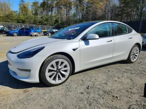 Tesla Model 3 2022