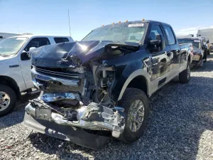 Ford F-350 6.7L 8 2021
