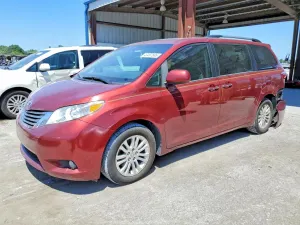 Toyota Sienna 3.5L 6 2017