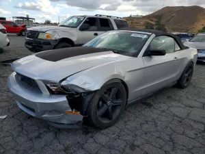 Ford Mustang 3.7L 6 2011