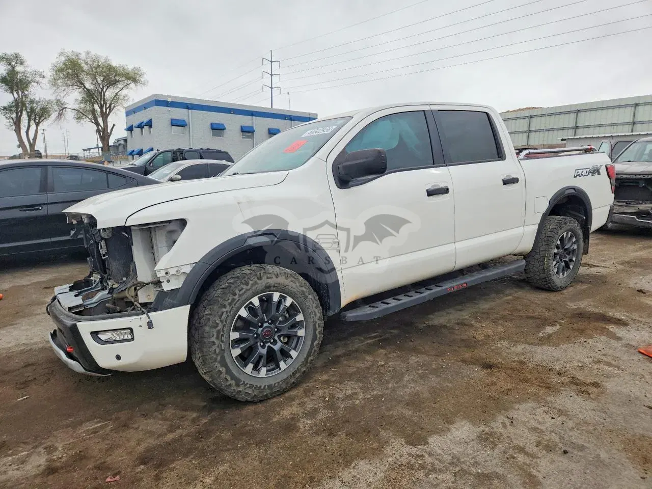Nissan Titan 5.6L 8 2023