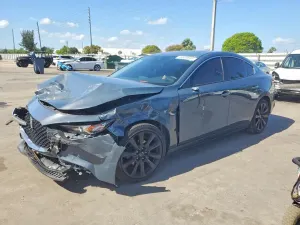 Mazda 3 2.5L 4 2023