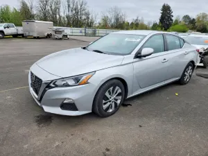 Nissan Altima 2.5L 4 2020