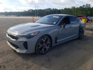 Kia Stinger 3.3L 6 2019
