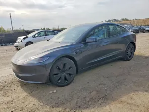 Tesla Model 3 2024
