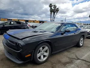 Dodge Challenger 5.7L 8 2012