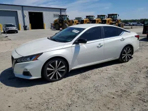 Nissan Altima 2.5L 4 2020
