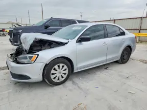 Volkswagen Jetta 2.0L 4 2014