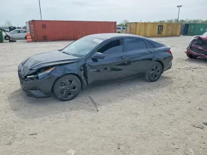 Hyundai Elantra 2.0L 4 2022