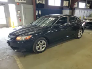 Acura ILX 20 2.0L 4 2013