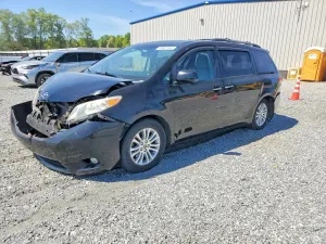Toyota Sienna 3.5L 6 2011
