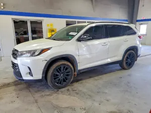 Toyota Highlander 3.5L 6 2019