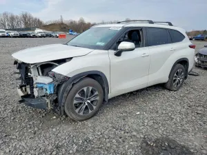 Toyota Highlander 3.5L 6 2022