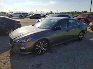 Nissan Altima 2.5L 4 2021