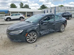 Chrysler 200 2.4L 4 2015