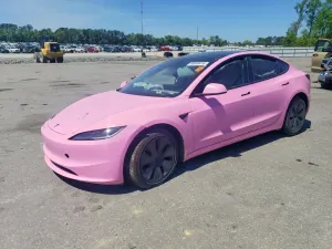 Tesla Model 3 2024