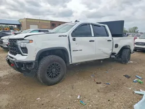 Chevrolet Silverado 1500 6.6L 8 2024