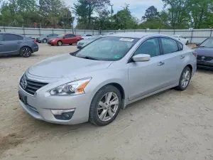 Nissan Altima 2.5L 4 2015