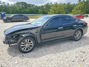 Infiniti Q70 3.7L 6 2015