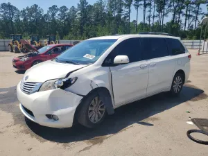 Toyota Sienna 3.5L 6 2013