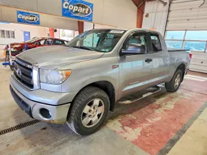 Toyota Tundra 5.7L 8 2010