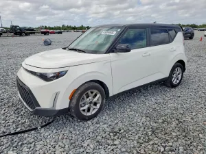 Kia Soul 2.0L 4 2025