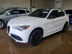 Alfa Romeo Stelvio 2.0L 4 2020