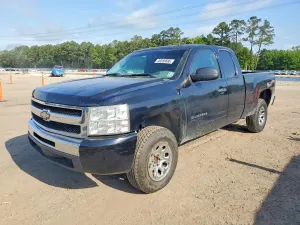 Chevrolet Silverado 1500 4.8L 8 2011