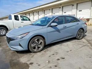 Hyundai Elantra 2.0L 4 2023