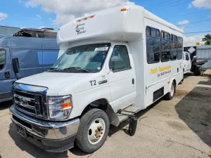 Ford Econoline 7.3L 8 2024