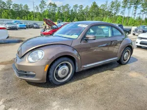 Volkswagen Beetle 2.5L 5 2013