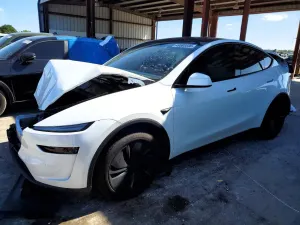 Tesla Model Y 2026