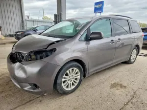 Toyota Sienna 3.5L 6 2014