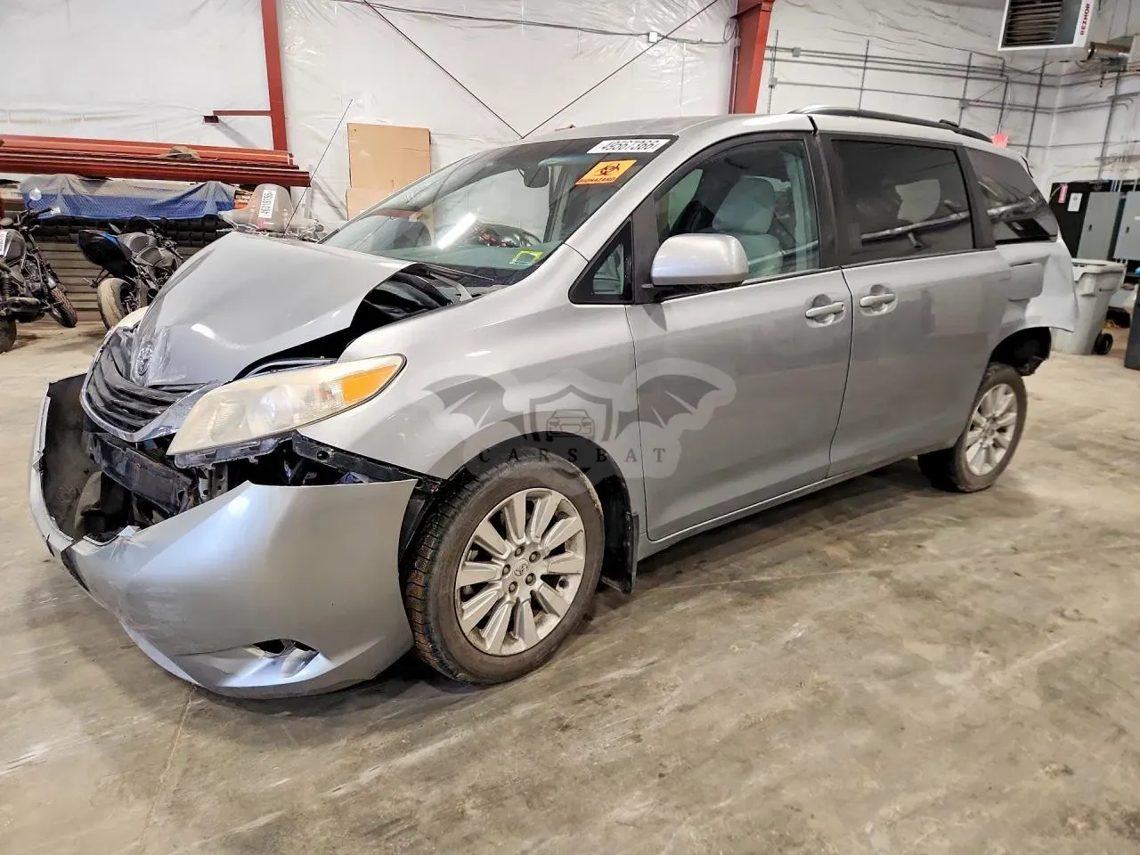 Toyota Sienna 3.5L 6 2011
