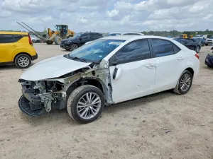 Toyota Corolla 1.8L 4 2015
