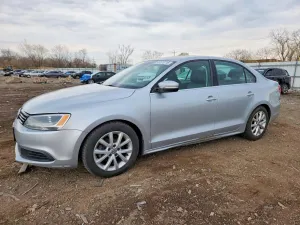 Volkswagen Jetta 1.8L 4 2014
