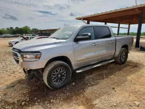RAM 1500 5.7L 8 2019