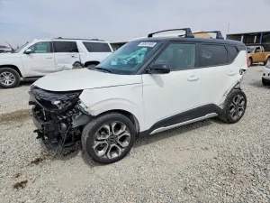 Kia Soul 2.0L 4 2025
