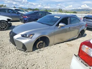 Lexus IS 2.0L 4 2019