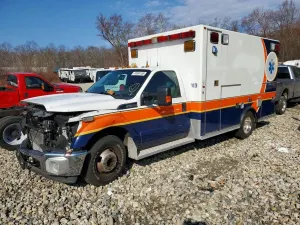 Ford F-350 6.7L 8 2015