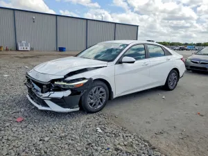Hyundai Elantra 2.0L 4 2024